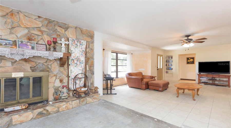 Lithia, Florida 33547, 4 Bedroom Bedrooms, ,3 Bathroombathrooms,Residential,For Sale,Keysville,0,Mfrtb8542720