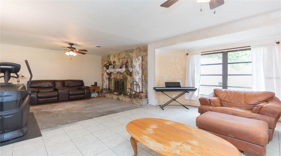 Lithia, Florida 33547, 4 Bedroom Bedrooms, ,3 Bathroombathrooms,Residential,For Sale,Keysville,0,Mfrtb8542720
