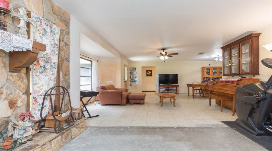 Lithia, Florida 33547, 4 Bedroom Bedrooms, ,3 Bathroombathrooms,Residential,For Sale,Keysville,0,Mfrtb8542720