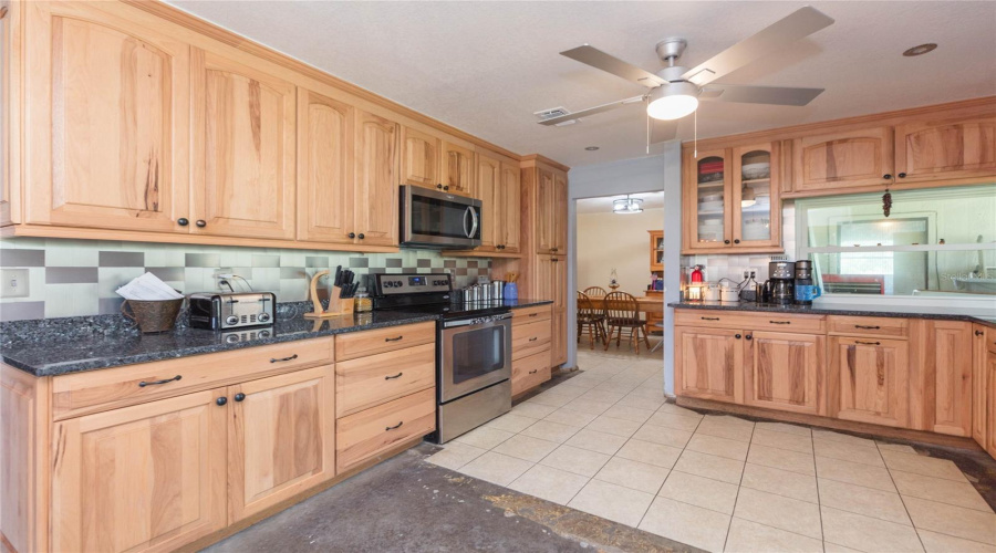 Lithia, Florida 33547, 4 Bedroom Bedrooms, ,3 Bathroombathrooms,Residential,For Sale,Keysville,0,Mfrtb8542720