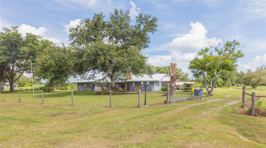 Lithia, Florida 33547, 4 Bedroom Bedrooms, ,3 Bathroombathrooms,Residential,For Sale,Keysville,0,Mfrtb8542720
