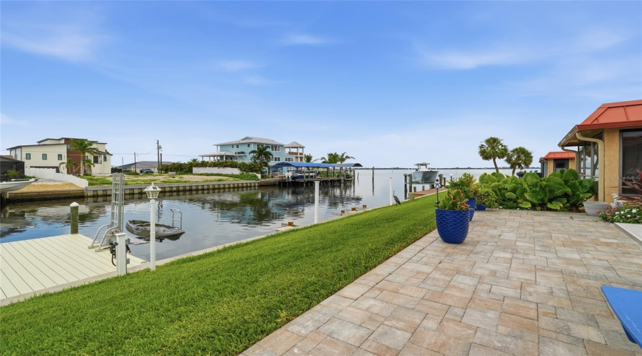 Bradenton, Florida 34210, 3 Bedroom Bedrooms, ,2 Bathroombathrooms,Residential,For Sale,Catalina,0,Mfra4702214