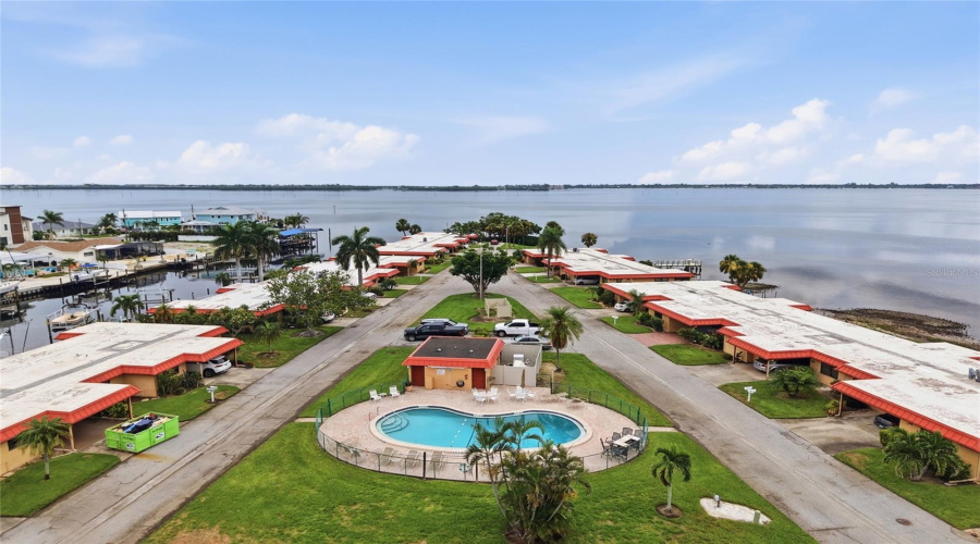 Bradenton, Florida 34210, 3 Bedroom Bedrooms, ,2 Bathroombathrooms,Residential,For Sale,Catalina,0,Mfra4702214