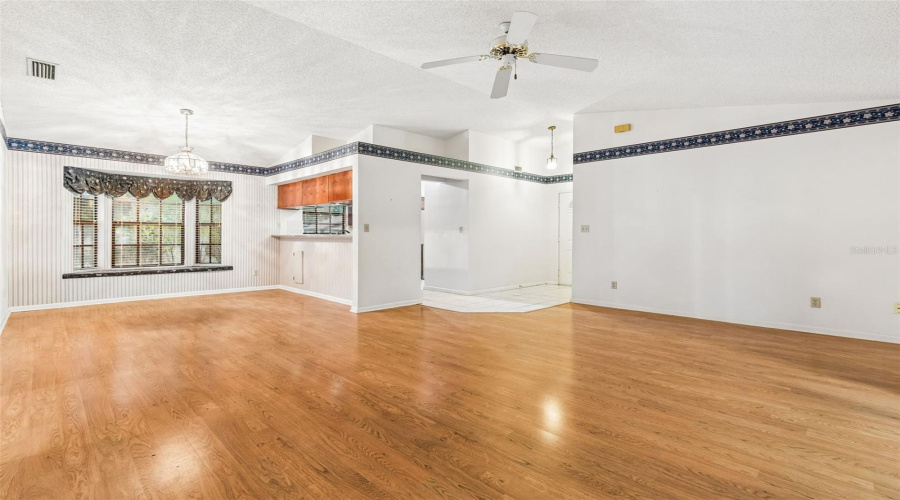 Riverview, Florida 33569, 3 Bedroom Bedrooms, ,2 Bathroombathrooms,Residential,For Sale,Maybrook,0,Mfrtb8535327