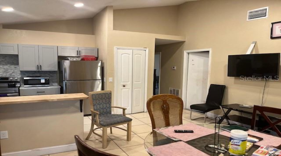 Orlando, Florida 32808, 3 Bedroom Bedrooms, ,2 Bathroombathrooms,Residential,For Sale,Kaluga Park,0,Mfro6432788