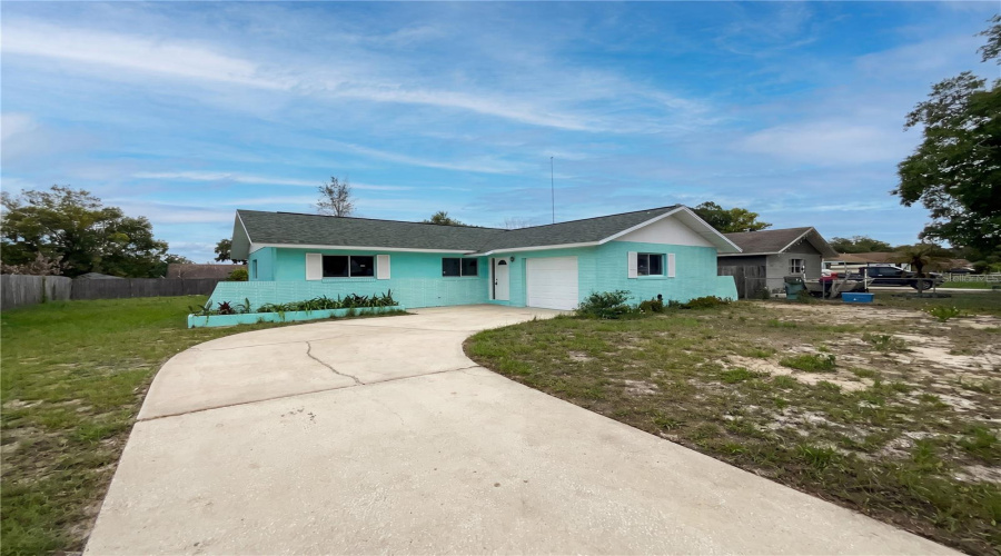 Orlando, Florida 32808, 3 Bedroom Bedrooms, ,2 Bathroombathrooms,Residential,For Sale,Beacon,0,Mfro6414888