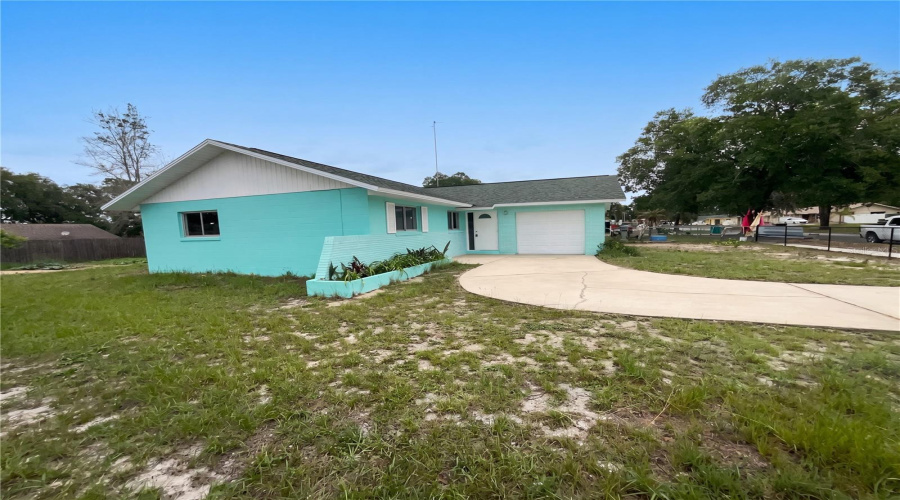 Orlando, Florida 32808, 3 Bedroom Bedrooms, ,2 Bathroombathrooms,Residential,For Sale,Beacon,0,Mfro6414888