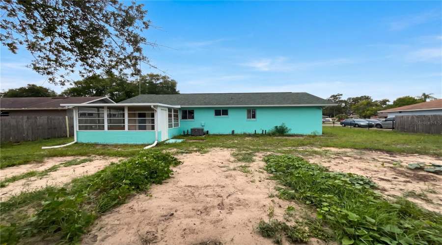 Orlando, Florida 32808, 3 Bedroom Bedrooms, ,2 Bathroombathrooms,Residential,For Sale,Beacon,0,Mfro6414888