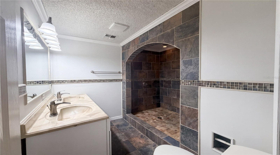 Fort Meade, Florida 33841, 3 Bedroom Bedrooms, ,2 Bathroombathrooms,Residential,For Sale,4Th,0,Mfro6407240