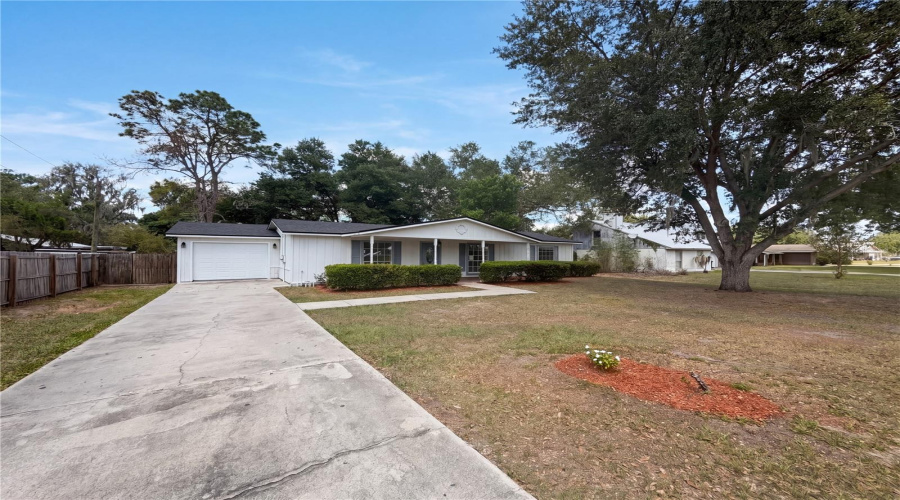 Fort Meade, Florida 33841, 3 Bedroom Bedrooms, ,2 Bathroombathrooms,Residential,For Sale,4Th,0,Mfro6407240