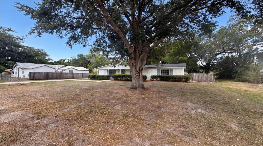 Fort Meade, Florida 33841, 3 Bedroom Bedrooms, ,2 Bathroombathrooms,Residential,For Sale,4Th,0,Mfro6407240
