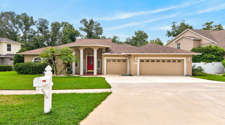 Valrico, Florida 33596, 4 Bedroom Bedrooms, ,2 Bathroombathrooms,Residential,For Sale,River Crossing,0,Mfrtb8541785