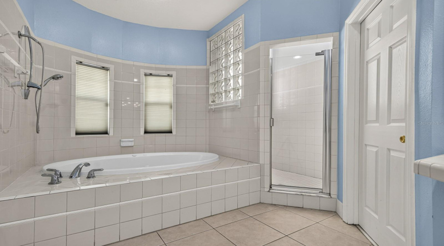 Valrico, Florida 33596, 4 Bedroom Bedrooms, ,2 Bathroombathrooms,Residential,For Sale,River Crossing,0,Mfrtb8541785