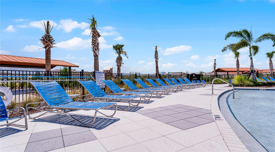 Kissimmee, Florida 34744, 5 Bedroom Bedrooms, ,3 Bathroombathrooms,Residential,For Sale,Beechmont,0,Mfro6426653
