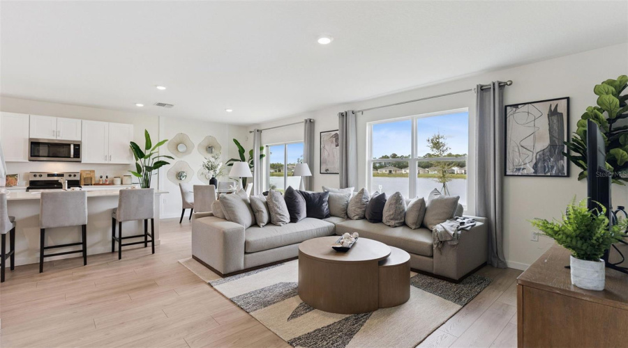 Kissimmee, Florida 34744, 5 Bedroom Bedrooms, ,3 Bathroombathrooms,Residential,For Sale,Beechmont,0,Mfro6426653