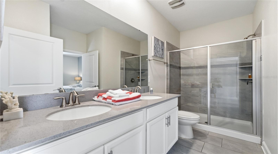 Kissimmee, Florida 34746, 8 Bedroom Bedrooms, ,5 Bathroombathrooms,Residential,For Sale,Stanza,0,Mfro6435877