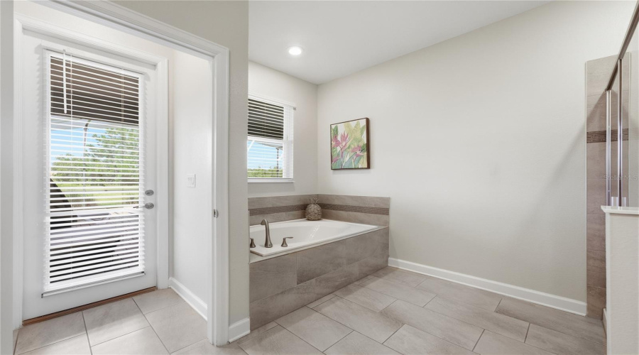 Kissimmee, Florida 34746, 8 Bedroom Bedrooms, ,5 Bathroombathrooms,Residential,For Sale,Stanza,0,Mfro6435877