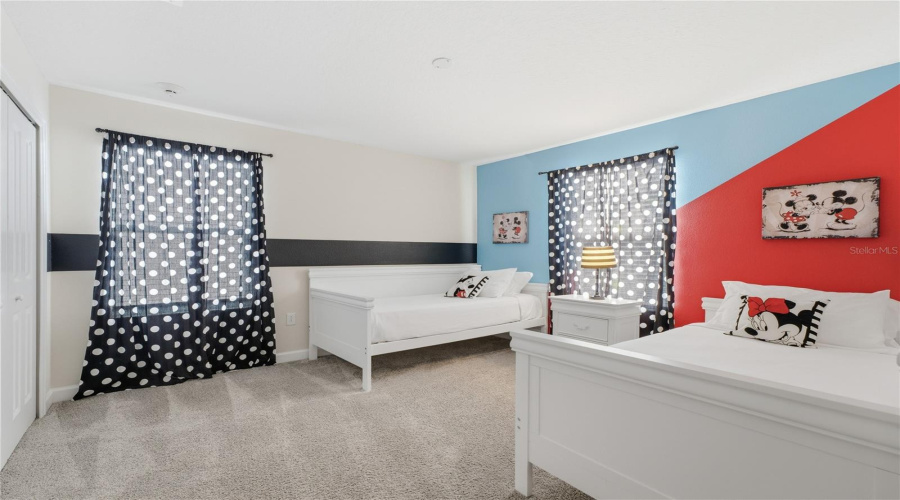 Kissimmee, Florida 34746, 8 Bedroom Bedrooms, ,5 Bathroombathrooms,Residential,For Sale,Stanza,0,Mfro6435877