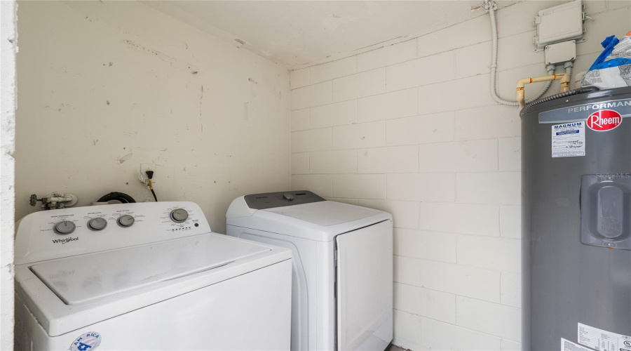 Orlando, Florida 32807, 2 Bedroom Bedrooms, ,2 Bathroombathrooms,Residential,For Sale,Timber River,0,Mfro6436745