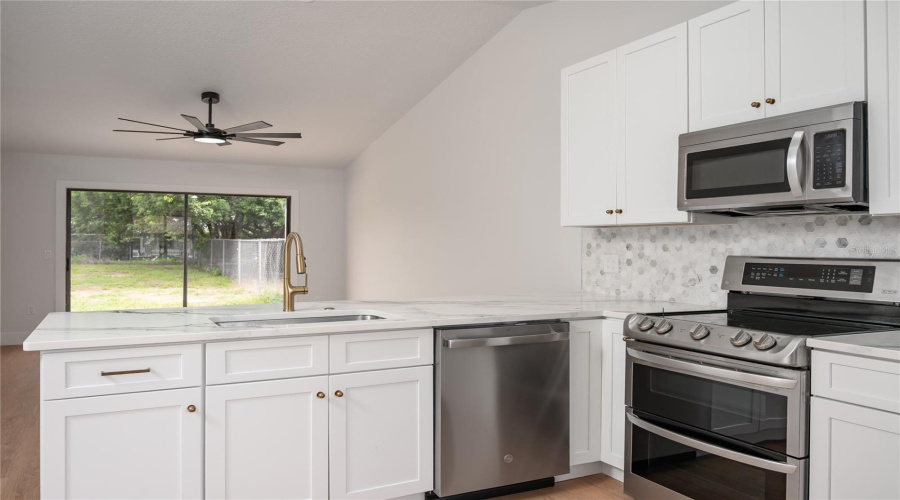 Orlando, Florida 32807, 2 Bedroom Bedrooms, ,2 Bathroombathrooms,Residential,For Sale,Timber River,0,Mfro6436745