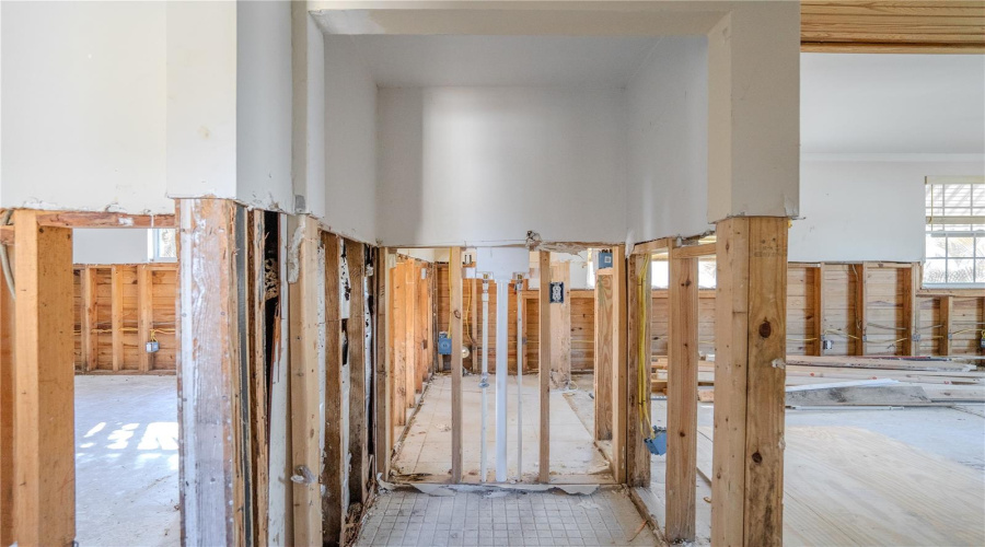 St Pete Beach, Florida 33706, 4 Bedroom Bedrooms, ,3 Bathroombathrooms,Residential,For Sale,78Th,0,Mfrtb8542160