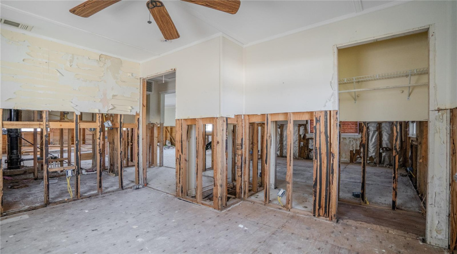 St Pete Beach, Florida 33706, 4 Bedroom Bedrooms, ,3 Bathroombathrooms,Residential,For Sale,78Th,0,Mfrtb8542160