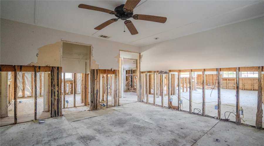 St Pete Beach, Florida 33706, 4 Bedroom Bedrooms, ,3 Bathroombathrooms,Residential,For Sale,78Th,0,Mfrtb8542160