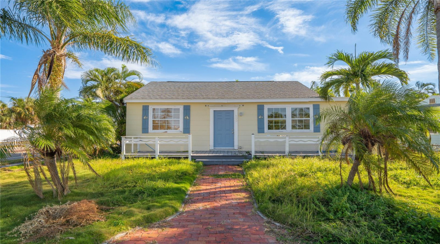 St Pete Beach, Florida 33706, 4 Bedroom Bedrooms, ,3 Bathroombathrooms,Residential,For Sale,78Th,0,Mfrtb8542160