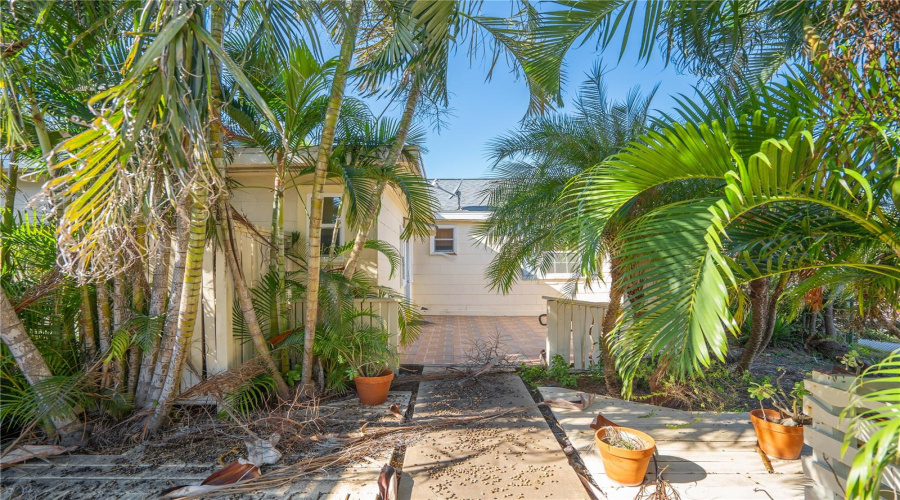 St Pete Beach, Florida 33706, 4 Bedroom Bedrooms, ,3 Bathroombathrooms,Residential,For Sale,78Th,0,Mfrtb8542160