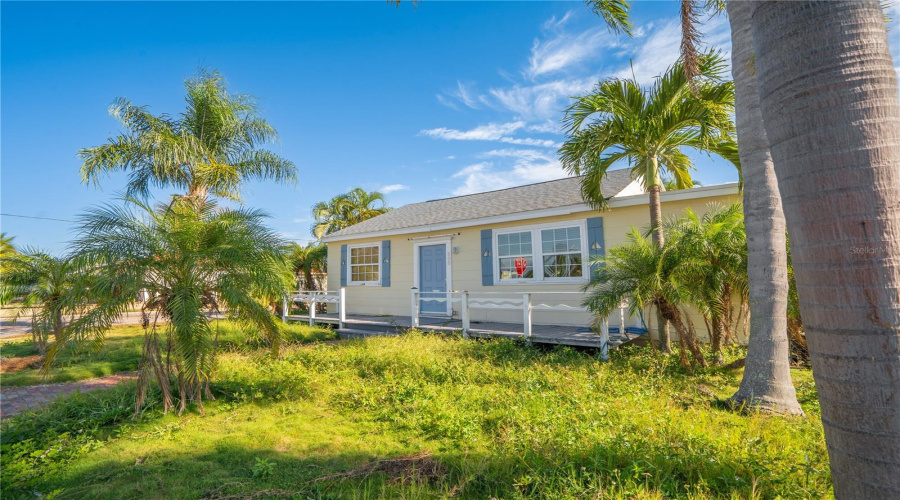 St Pete Beach, Florida 33706, 4 Bedroom Bedrooms, ,3 Bathroombathrooms,Residential,For Sale,78Th,0,Mfrtb8542160