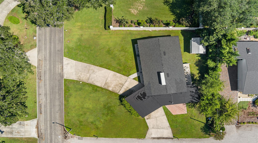 Lakeland, Florida 33803, 3 Bedroom Bedrooms, ,2 Bathroombathrooms,Residential,For Sale,Easton,0,Mfrtb8540579
