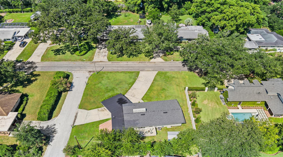 Lakeland, Florida 33803, 3 Bedroom Bedrooms, ,2 Bathroombathrooms,Residential,For Sale,Easton,0,Mfrtb8540579