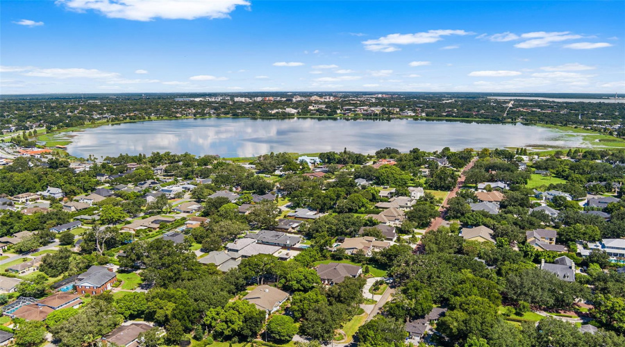 Lakeland, Florida 33803, 3 Bedroom Bedrooms, ,2 Bathroombathrooms,Residential,For Sale,Easton,0,Mfrtb8540579