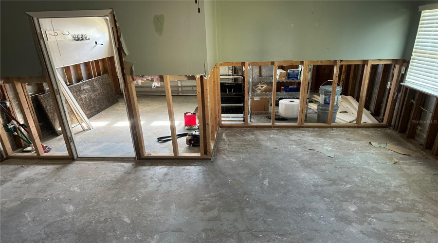 Gulfport, Florida 33707, 3 Bedroom Bedrooms, ,2 Bathroombathrooms,Residential,For Sale,Dupont,0,Mfrtb8541262