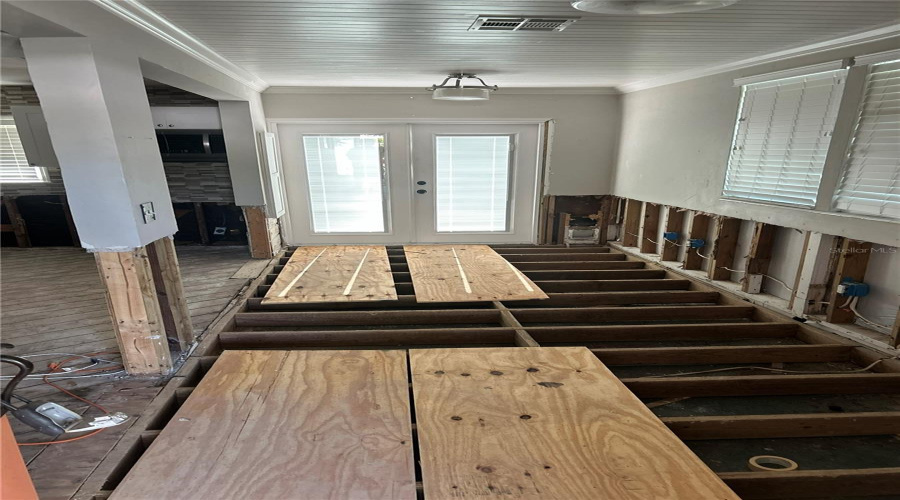 Gulfport, Florida 33707, 3 Bedroom Bedrooms, ,2 Bathroombathrooms,Residential,For Sale,Dupont,0,Mfrtb8541262