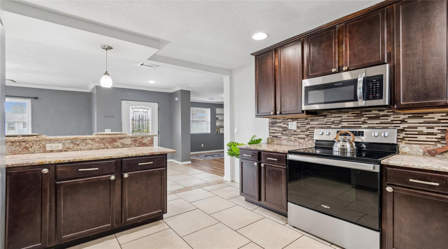 Zephyrhills, Florida 33541, 3 Bedroom Bedrooms, ,2 Bathroombathrooms,Residential,For Sale,Wicklow,0,Mfrtb8542174
