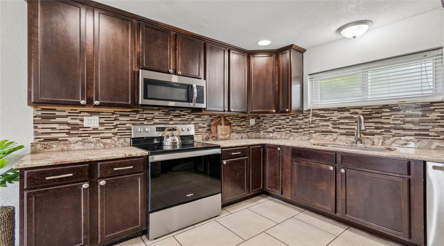 Zephyrhills, Florida 33541, 3 Bedroom Bedrooms, ,2 Bathroombathrooms,Residential,For Sale,Wicklow,0,Mfrtb8542174