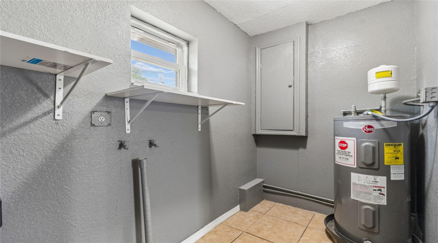 Zephyrhills, Florida 33541, 3 Bedroom Bedrooms, ,2 Bathroombathrooms,Residential,For Sale,Wicklow,0,Mfrtb8542174