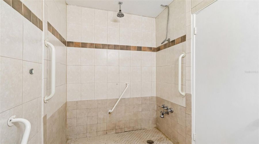 Zephyrhills, Florida 33541, 3 Bedroom Bedrooms, ,2 Bathroombathrooms,Residential,For Sale,Wicklow,0,Mfrtb8542174