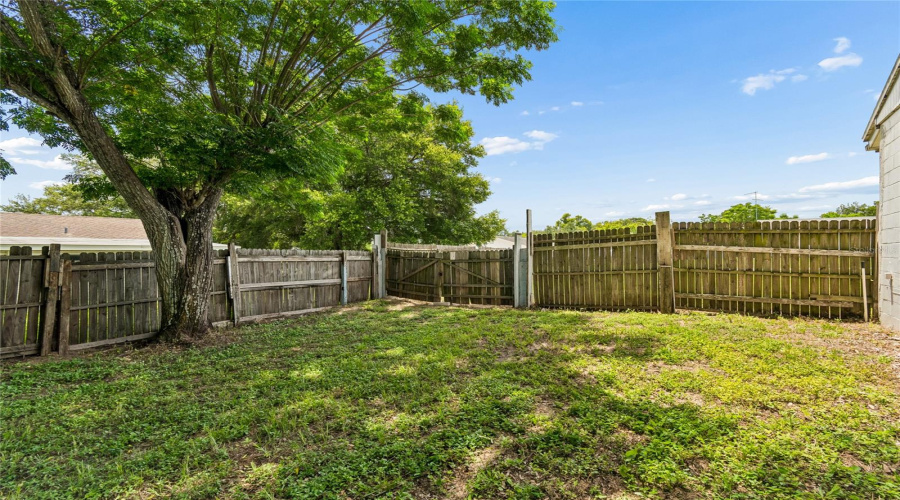 Zephyrhills, Florida 33541, 3 Bedroom Bedrooms, ,2 Bathroombathrooms,Residential,For Sale,Wicklow,0,Mfrtb8542174