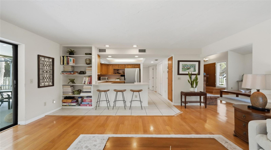 Sarasota, Florida 34232, 3 Bedroom Bedrooms, ,2 Bathroombathrooms,Residential,For Sale,Forestview,0,Mfra4703433