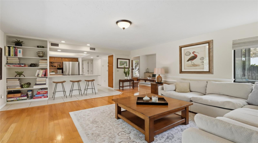 Sarasota, Florida 34232, 3 Bedroom Bedrooms, ,2 Bathroombathrooms,Residential,For Sale,Forestview,0,Mfra4703433