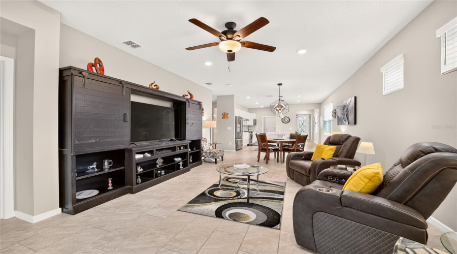 Ocala, Florida 34481, 3 Bedroom Bedrooms, ,2 Bathroombathrooms,Residential,For Sale,63Rd,0,Mfrom731004