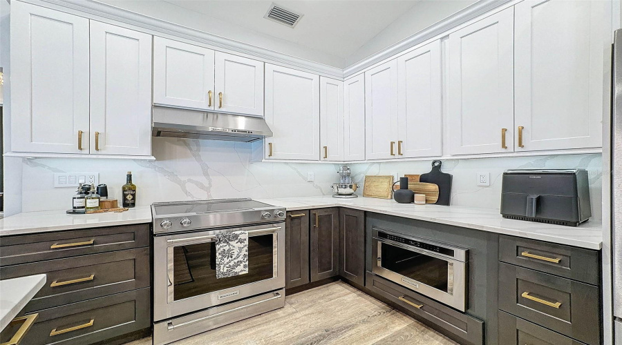 Palm Harbor, Florida 34683, 6 Bedroom Bedrooms, ,3 Bathroombathrooms,Residential,For Sale,Glenbrook,0,Mfrtb8539372