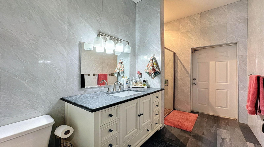 Palm Harbor, Florida 34683, 6 Bedroom Bedrooms, ,3 Bathroombathrooms,Residential,For Sale,Glenbrook,0,Mfrtb8539372