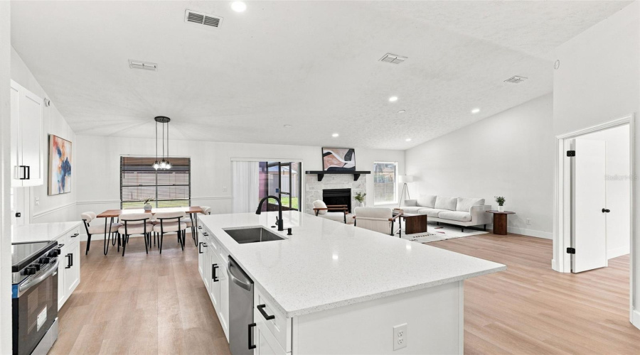 Valrico, Florida 33596, 3 Bedroom Bedrooms, ,2 Bathroombathrooms,Residential,For Sale,Oak Arbor,0,Mfrtb8542573