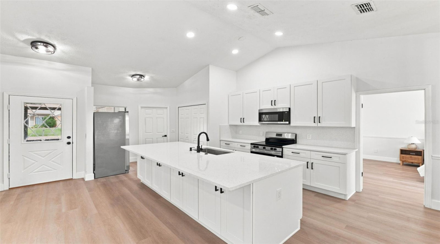 Valrico, Florida 33596, 3 Bedroom Bedrooms, ,2 Bathroombathrooms,Residential,For Sale,Oak Arbor,0,Mfrtb8542573