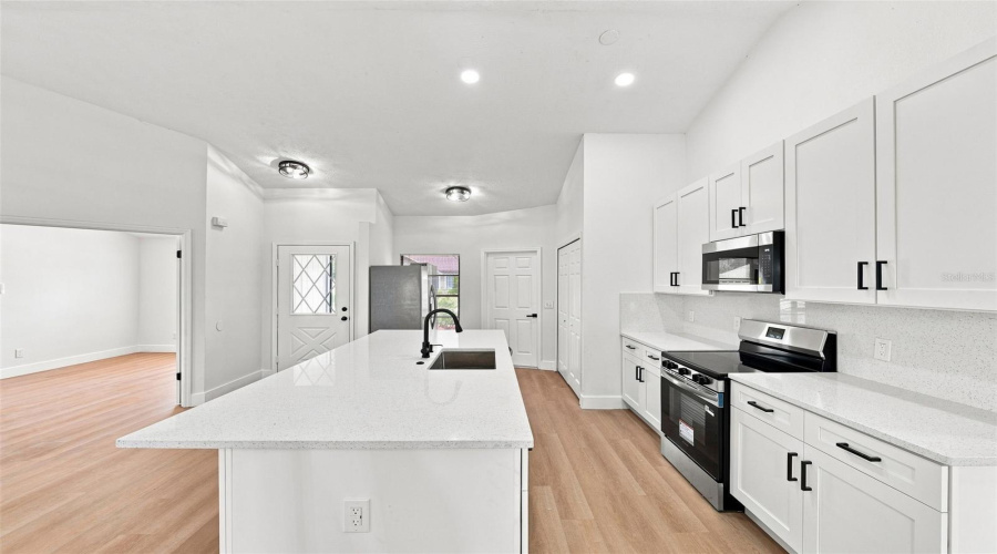 Valrico, Florida 33596, 3 Bedroom Bedrooms, ,2 Bathroombathrooms,Residential,For Sale,Oak Arbor,0,Mfrtb8542573