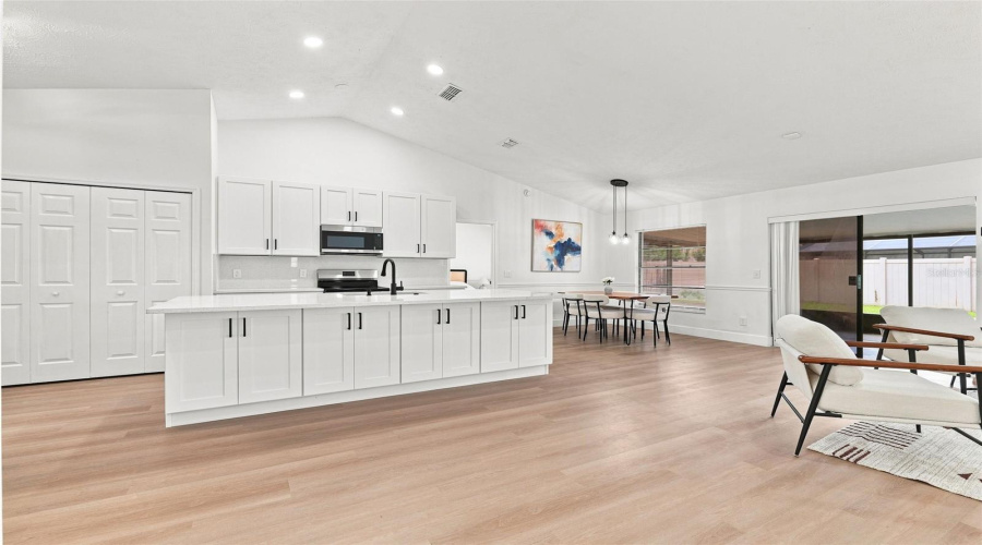 Valrico, Florida 33596, 3 Bedroom Bedrooms, ,2 Bathroombathrooms,Residential,For Sale,Oak Arbor,0,Mfrtb8542573