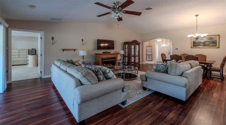 Ocala, Florida 34473, 3 Bedroom Bedrooms, ,2 Bathroombathrooms,Residential,For Sale,13Th,0,Mfrom730934